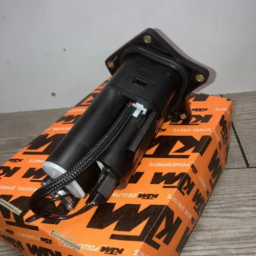 KTM OEM New Fuel Pump Assembly 64107088000 2019 - 2024 790 890 1290