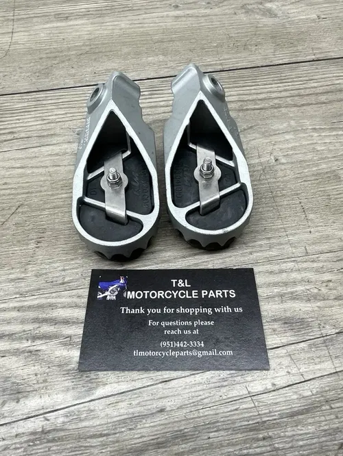 KTM 690 1190 1190 OEM PEGS NEW