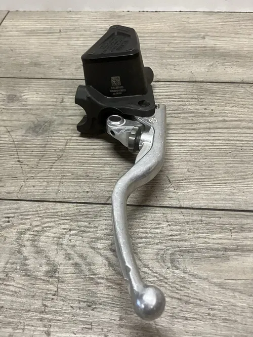 KTM 790 890 ADVENTURE FRONT BRAKE MASTER & LEVER NEW TAKE OFF