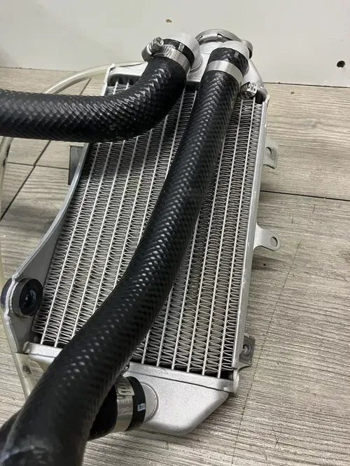 2017-2020 CRF 450 R OEM RADIATOR FILL SIDE R LIKE NEW