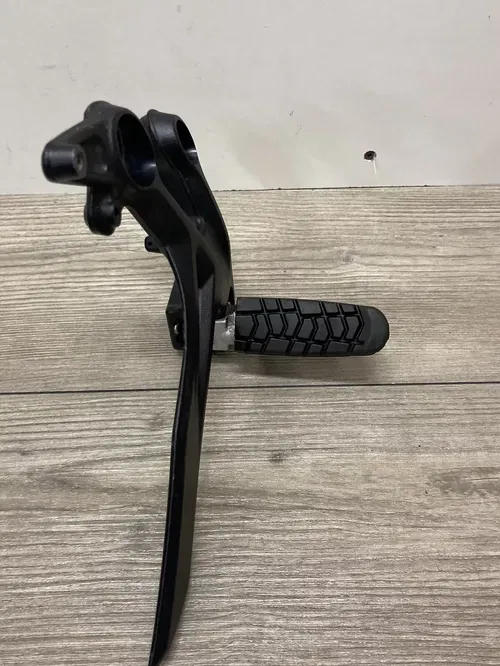 2019 KTM 790 DUKE REAR SET BRACKET RIGHT PEG MOUNT