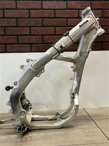 2020 CRF450 Main Frame Chassis Like New Condition 