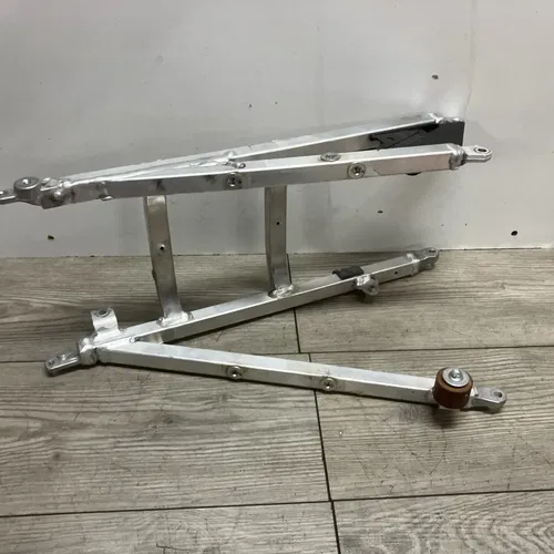 2022 YAMAHA YZ250F  YZ 450 YZ450 SUBFRAME CHASSIS NEW