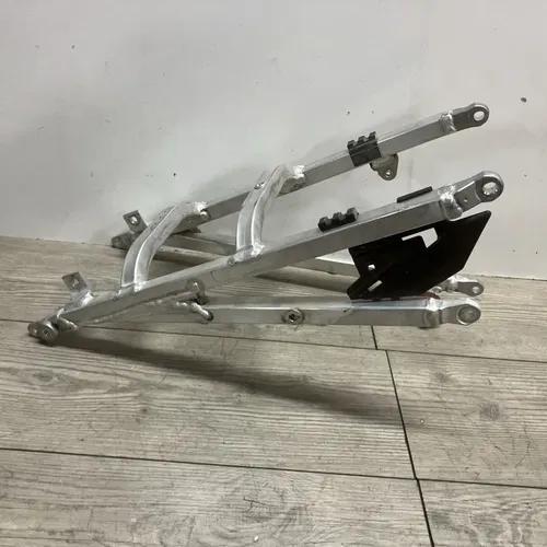 2022 YAMAHA YZ250F  YZ 450 YZ450 SUBFRAME CHASSIS NEW
