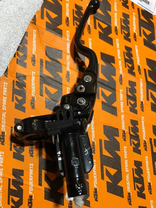 2021 KTM 390 ADVENTURE FRONT BRAKE MASTER CYLINDER , LEVER