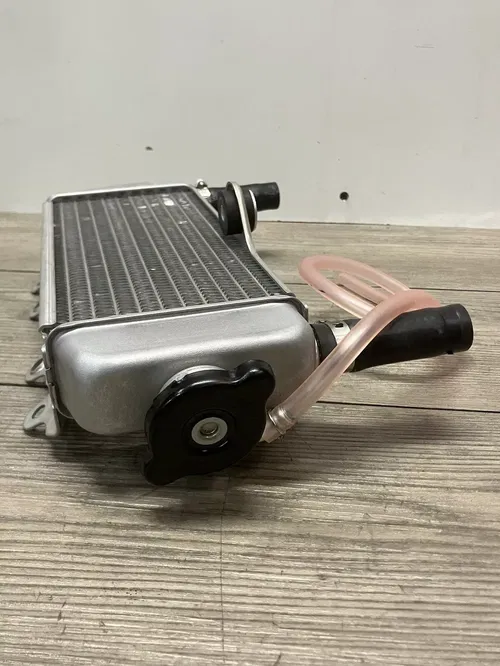 2024 YAMAHA YZ 250 OEM RADIATOR RIGHT FILL SIDE NEW