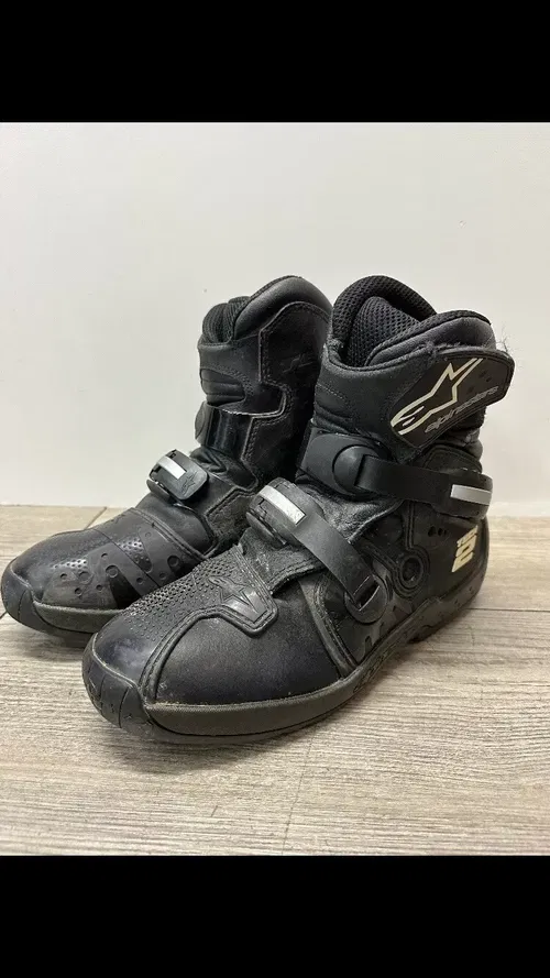 ALPINSTARS TECH 2 SIZE 10 BOOTS