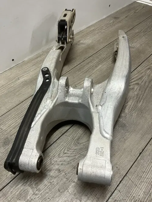 2018 YAMAHA YZ 450 YZ450 SWINGARM LOW HOURS