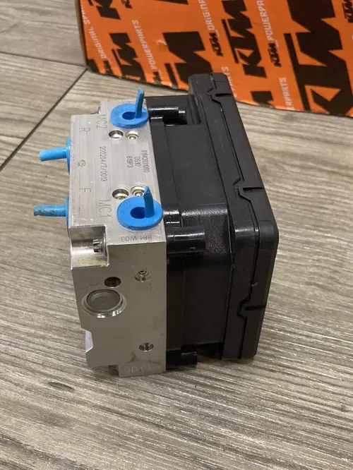 2021-2023 KTM 1290 SUPER ADVENTURE S ABS CONTROL MODULE 61942031000