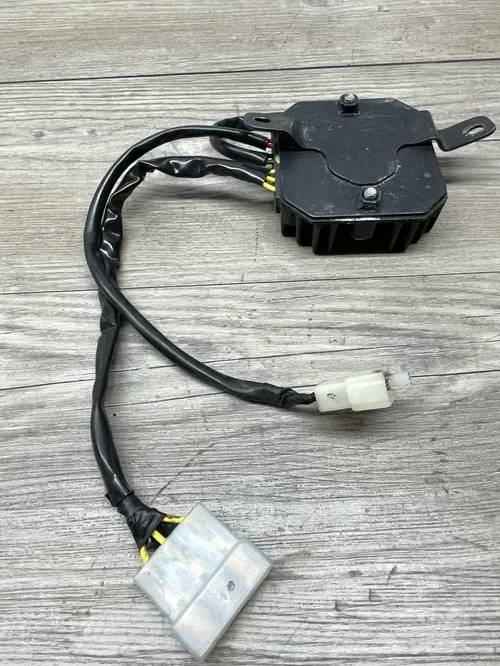 2016 KTM 200 VOLTAGE REGULATOR