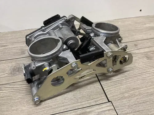 KTM 1290 SUPER DUKE R GT COMPLETE THROTTLE BODY , INJECTORS , MAP SENSORS