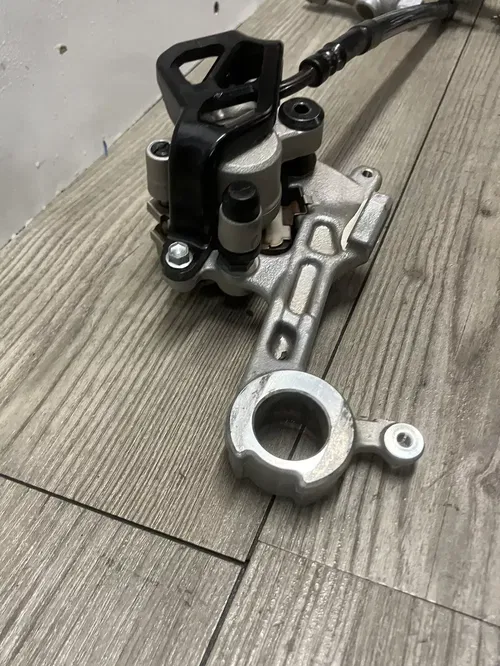 2022 YAMAHA YZ450F COMPLETE REAR BRAKE SYSTEM  (LOW HOURS)