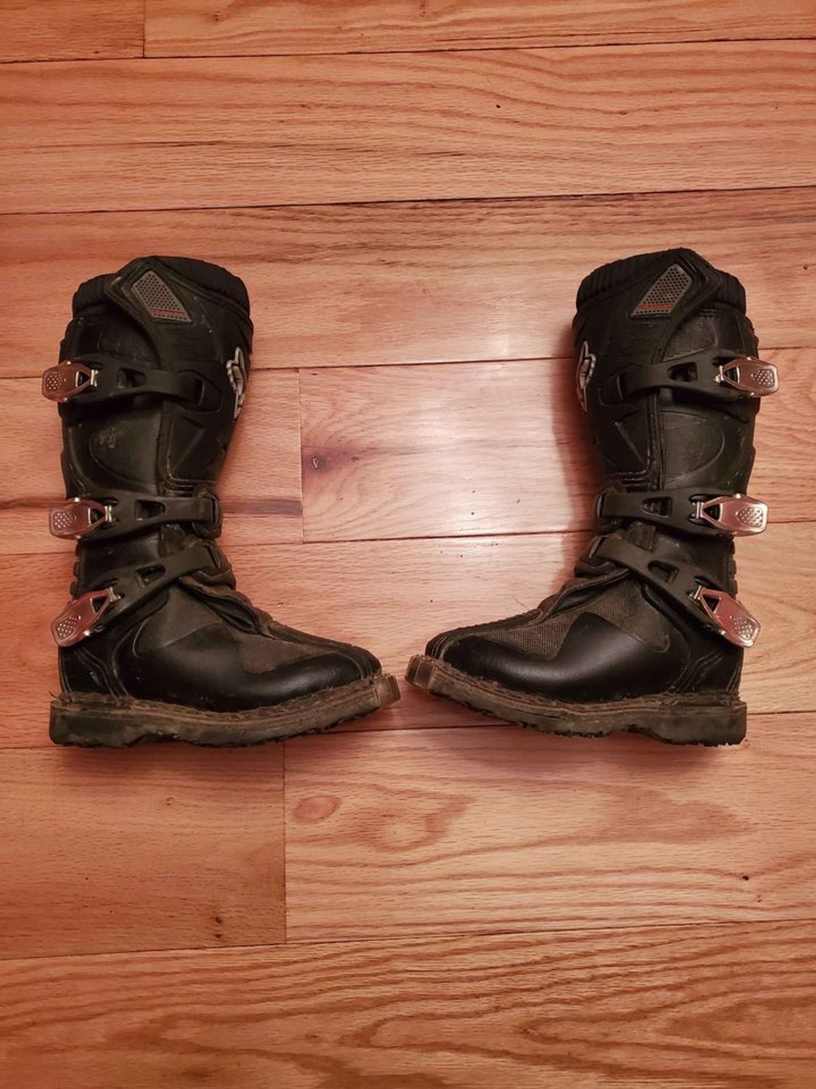 Fox tracker deals motorcycle boots