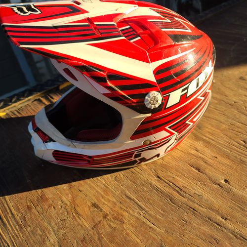 Fox V1 Pilot helmet, youth large, red/wht