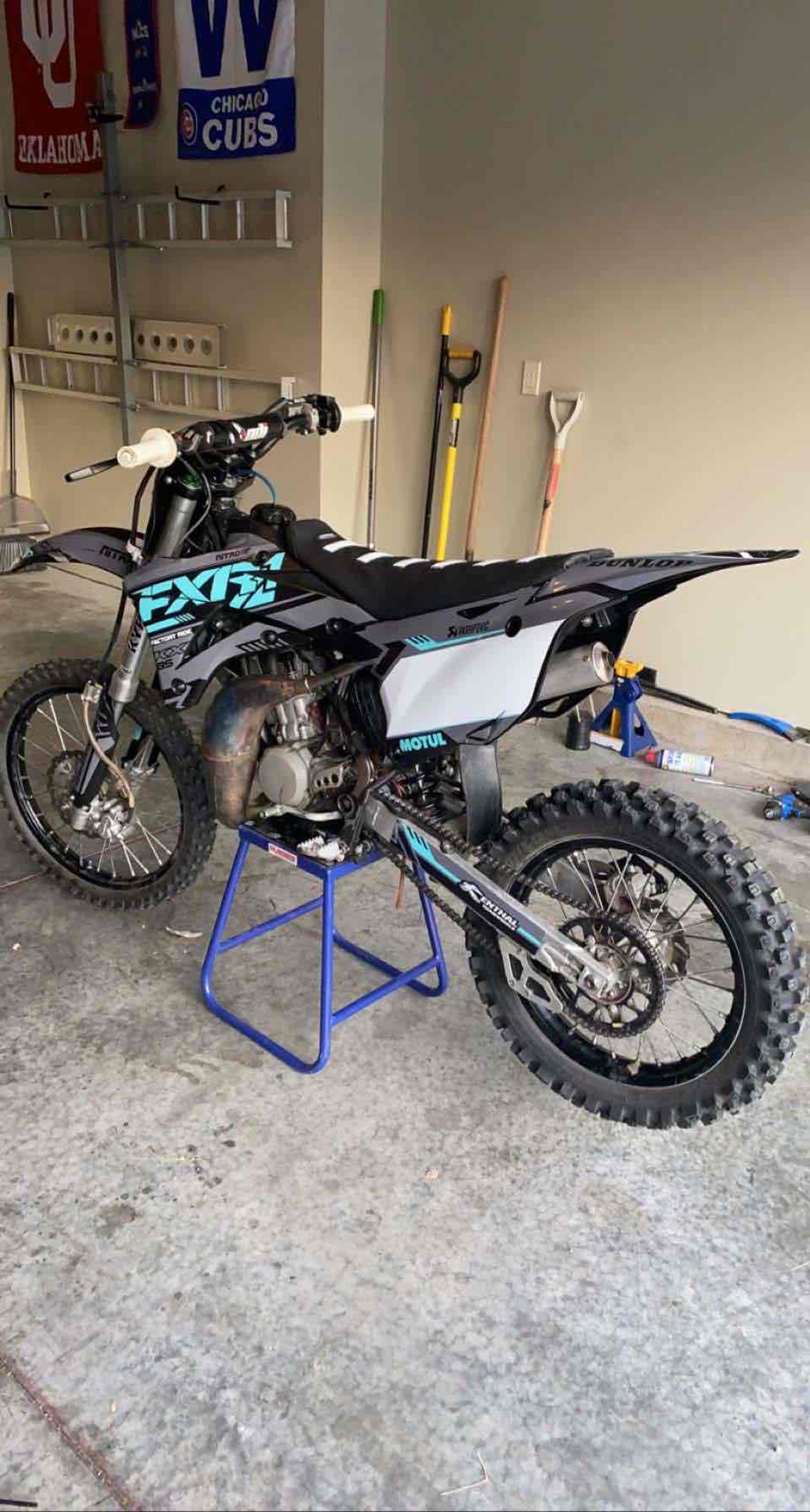 2019 kx100 top