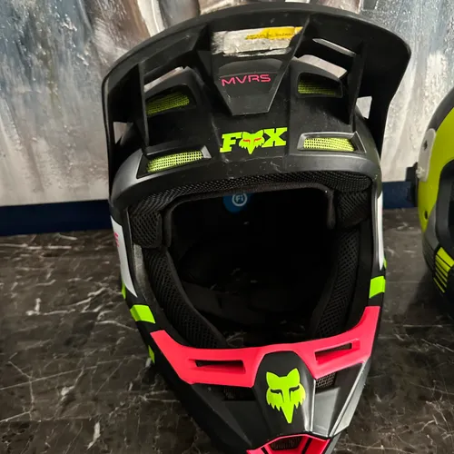 Women's Fox Racing Helmets - Size XL