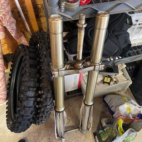 KYB SSS FORKS