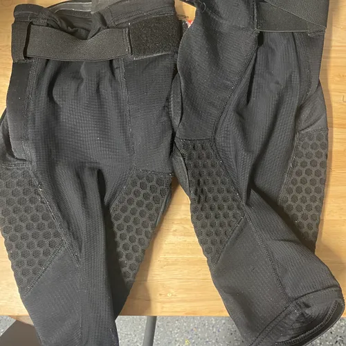 EVS Hex Pro Knee Guard