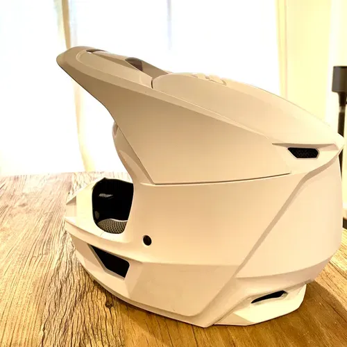 FOX V1 Helmet