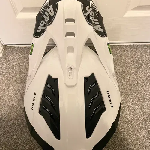 Airoh Helmets - Size L