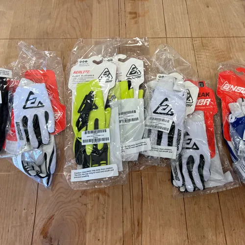 Answer youth gloves large
