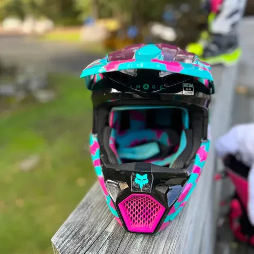 Fox Racing V1 2023 Nuklr Helmet Adult 