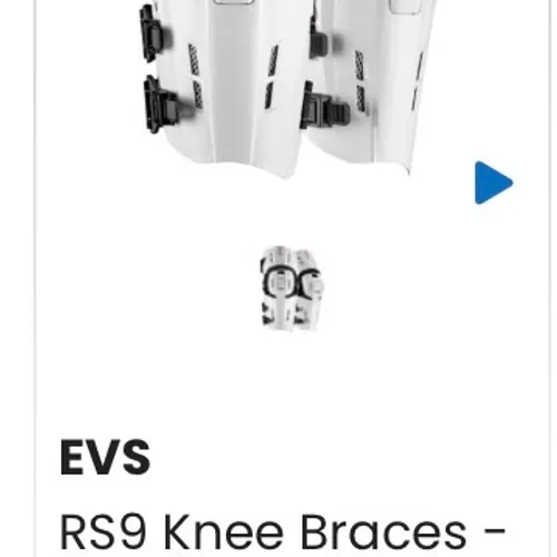EVS RS9 Knee Braces - Size L