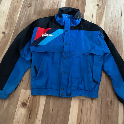 Suzuki Apparel - Size M