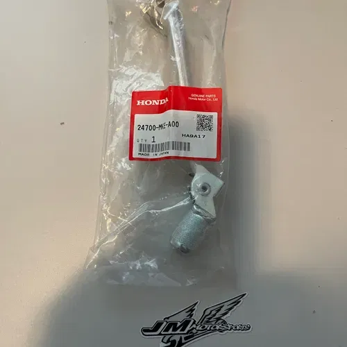 NEW  24700-MKE-A00 PEDAL, CHANGE