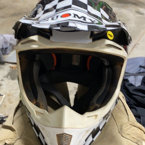 Suomy Helmets - Size L