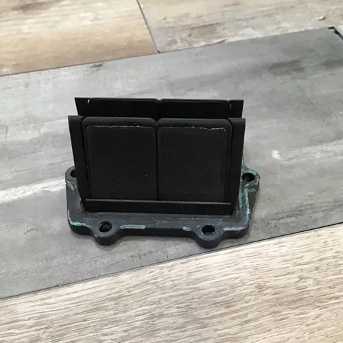 2002 Cr250r V Force 3 Reed Cage & Boot