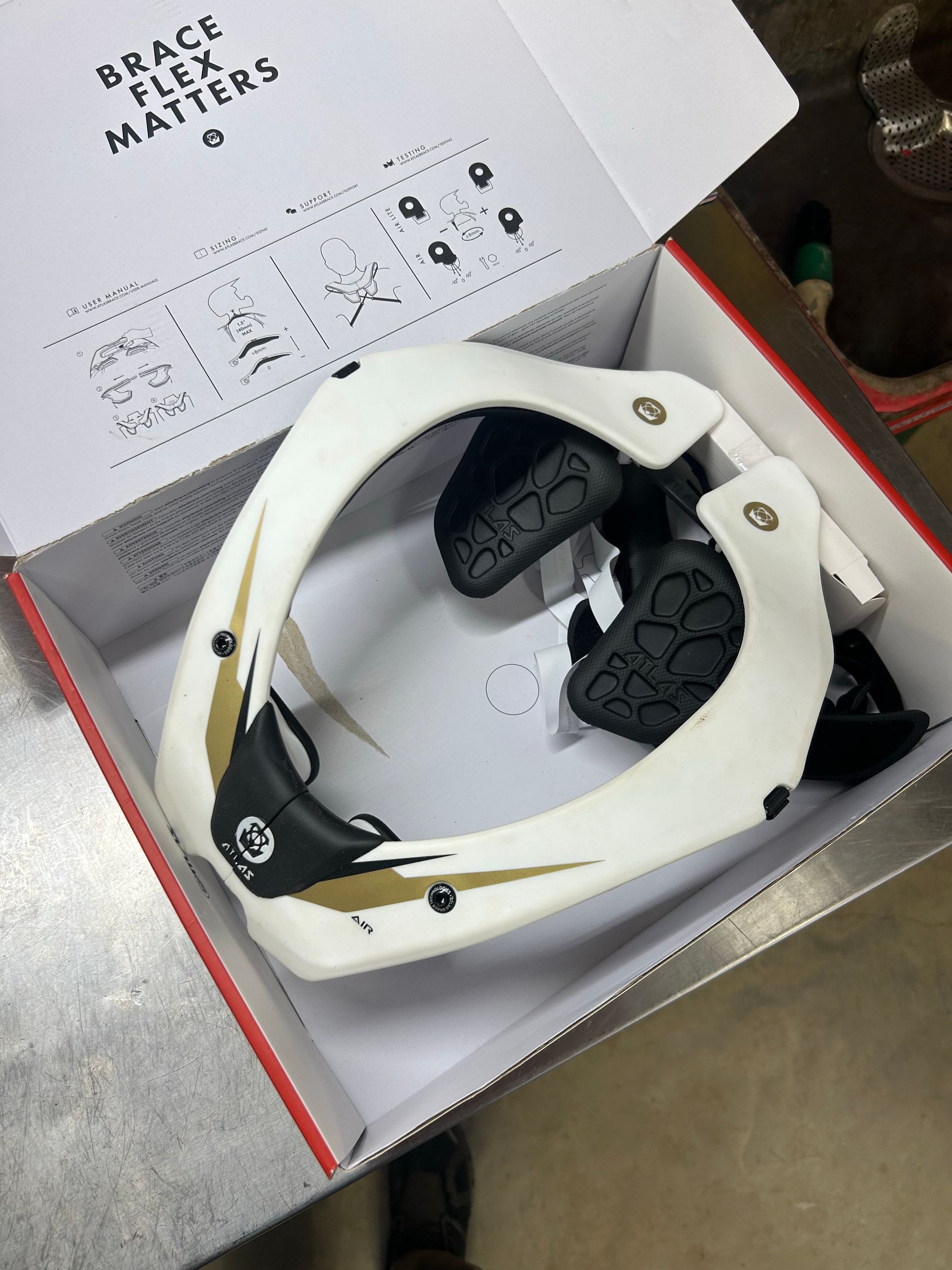 Atlas air Neck brace  