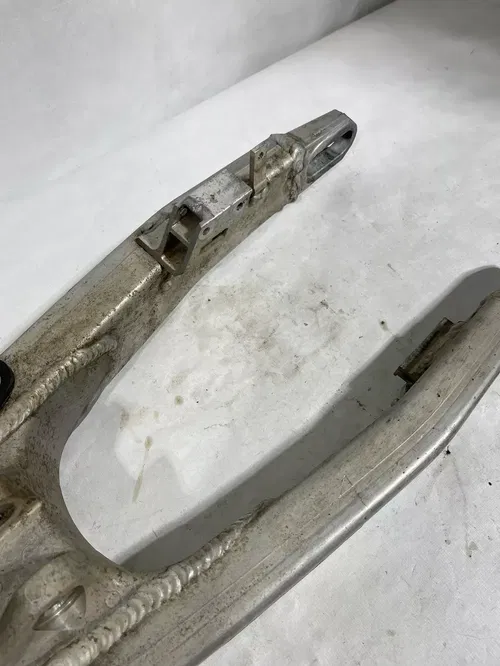 2017 - 2019 Kawasaki KX250F OEM Swingarm 33001-0665 Swing Arm KX 250 450