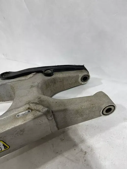 2017 - 2019 Kawasaki KX250F OEM Swingarm 33001-0665 Swing Arm KX 250 450