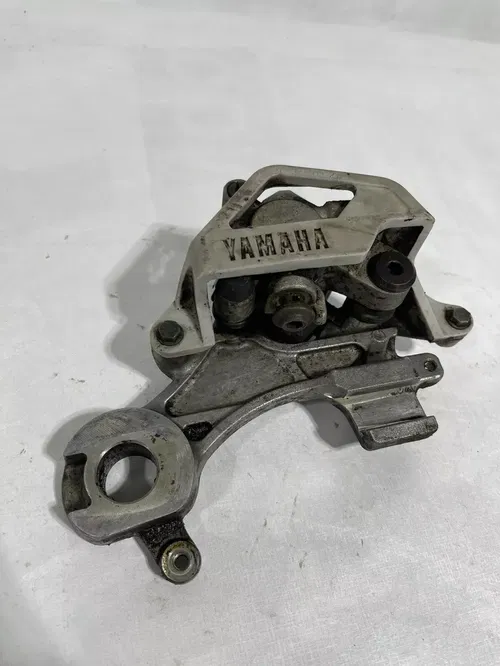 00-02 YAMAHA YZ 426F OEM REAR BRAKE CALIPER & BRACKET 5NY-2580W-00-00 *02