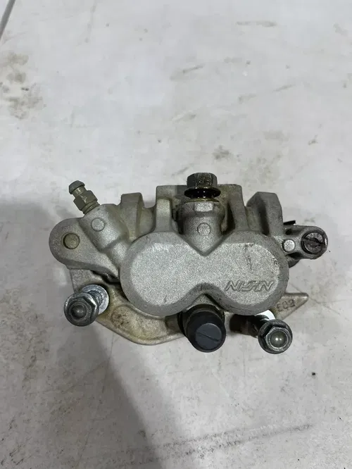 2006 Crf250x Crf 250 - OEM Front Brake Caliper Oem NISIN