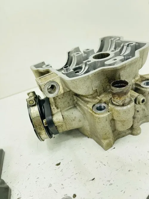 10-18 2011 RMZ250 RMZ 250 OEM Cylinder Head Engine Top End Valves Valve Assembly