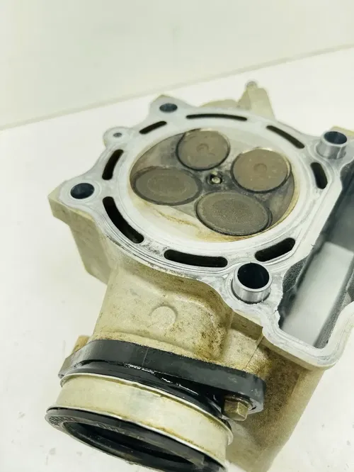 10-18 2011 RMZ250 RMZ 250 OEM Cylinder Head Engine Top End Valves Valve Assembly