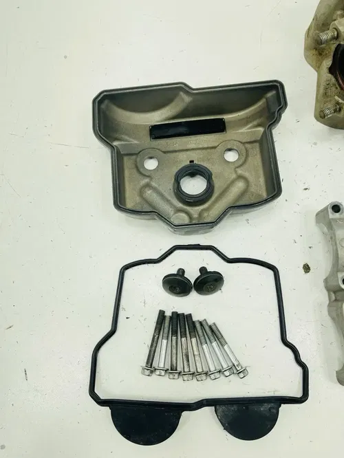 10-18 2011 RMZ250 RMZ 250 OEM Cylinder Head Engine Top End Valves Valve Assembly