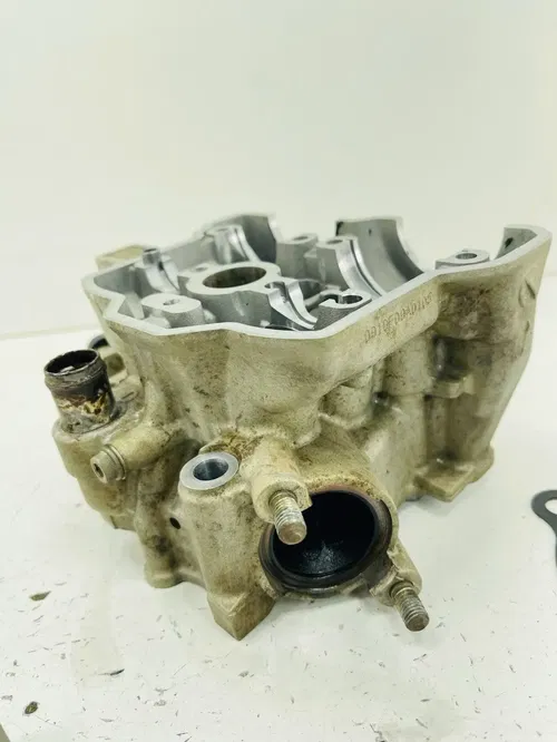 10-18 2011 RMZ250 RMZ 250 OEM Cylinder Head Engine Top End Valves Valve Assembly