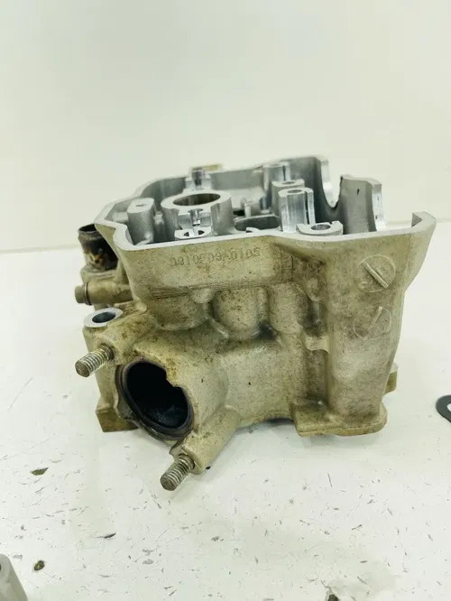 10-18 2011 RMZ250 RMZ 250 OEM Cylinder Head Engine Top End Valves Valve Assembly