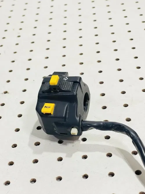 Suzuki DRZ400S - Stock Horn Control Switch Blinkers Lights - 2005 DRZ 400 OEM