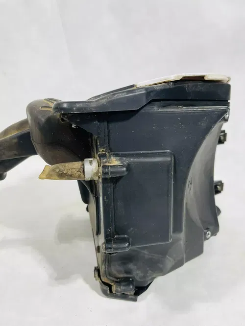 03 04 YAMAHA WR 250F WR250 WR250F OEM AIRBOX HOUSING & BOOT 5TJ-14401-11-00 2003