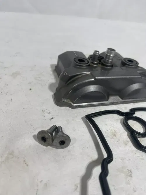 2003 2004 2005 Yamaha YZ250F YZ 250F OEM CYLINDER HEAD COVER CAM VALVE COVER CAP