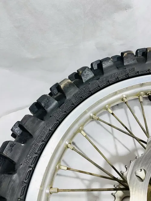 2011 RMZ250 RM-Z 250 - OEM Complete Rear Wheel Rim Hub Tire Assembly 19x1.85