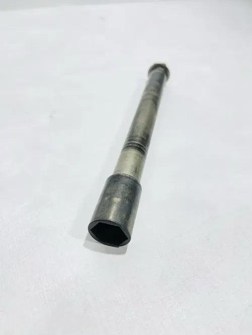 2004 - 2019 Kawasaki Kx250f KX 250 - Front Wheel Axle W/ Nut OEM 41068-0004 2012