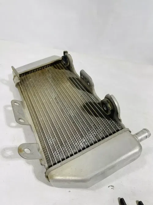 2006 YZ450F Yz 450f Left Side Radiator OEM Cooling System -Stock Yamaha Radiator