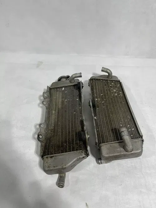 1999- 2002  Yz426f Radiators Left Right Pair OEM #2