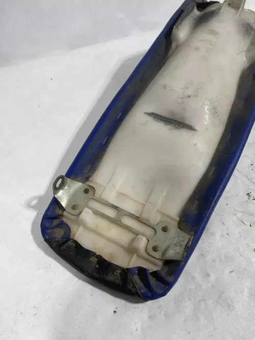 YZ250F SEAT CUSHION SADDLE GENUINE OEM YAMAHA YZ WR 250 F (2003 - 2004)