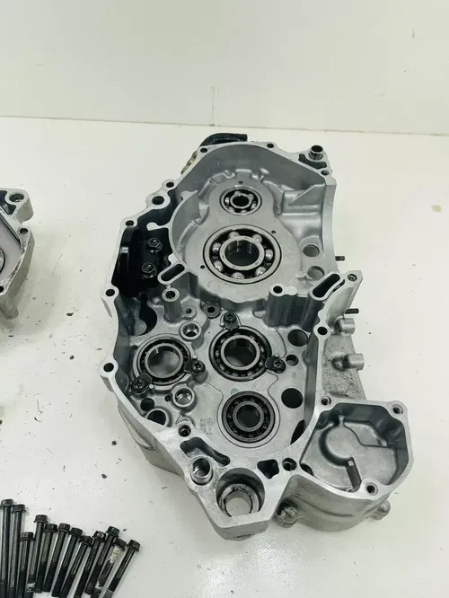 2006 Suzuki Drz400SM Left Right Engine Motor Crankcase Crank Cases Block OEM DRZ